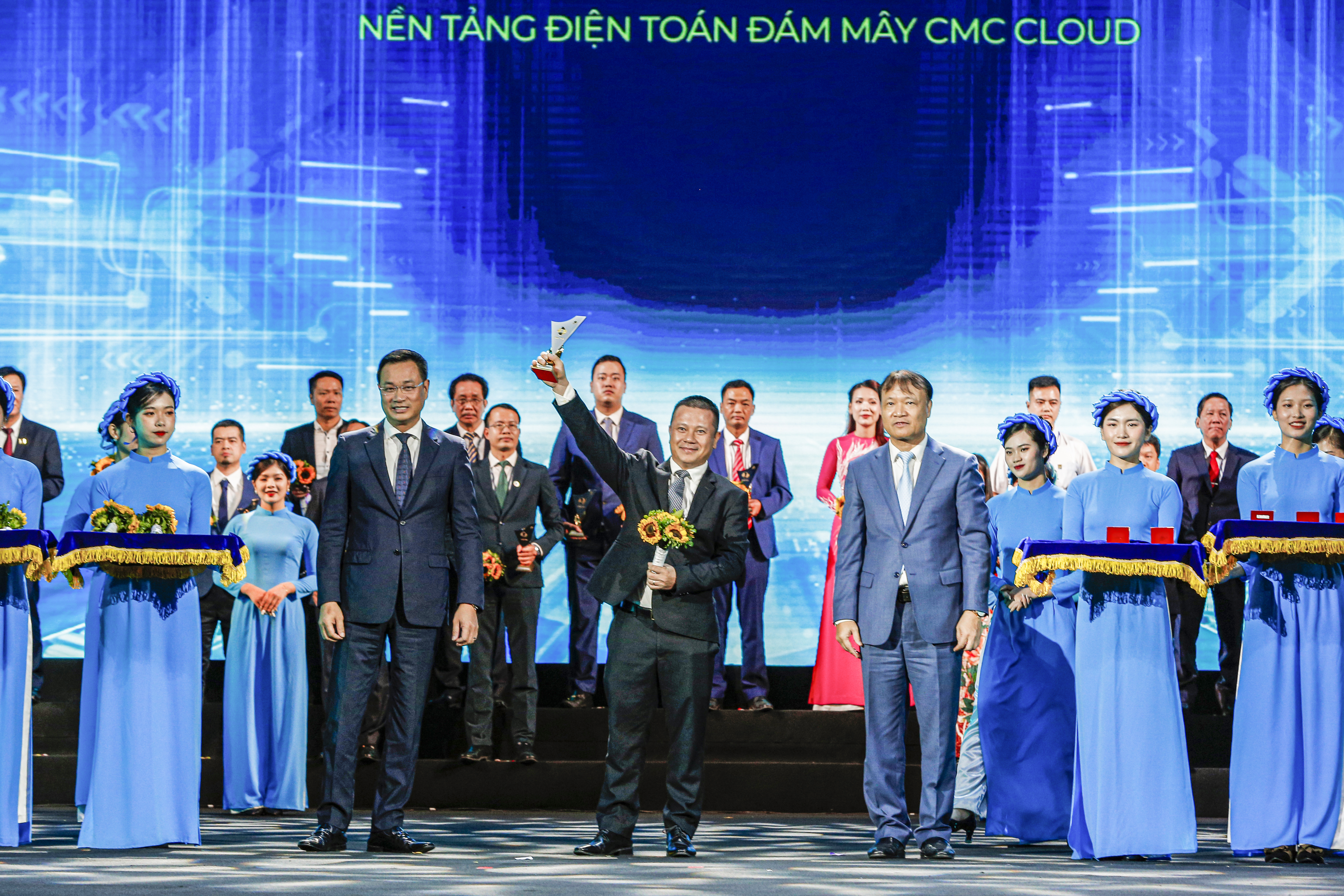 CMC Cloud platform wins Vietnam Value 2022 award